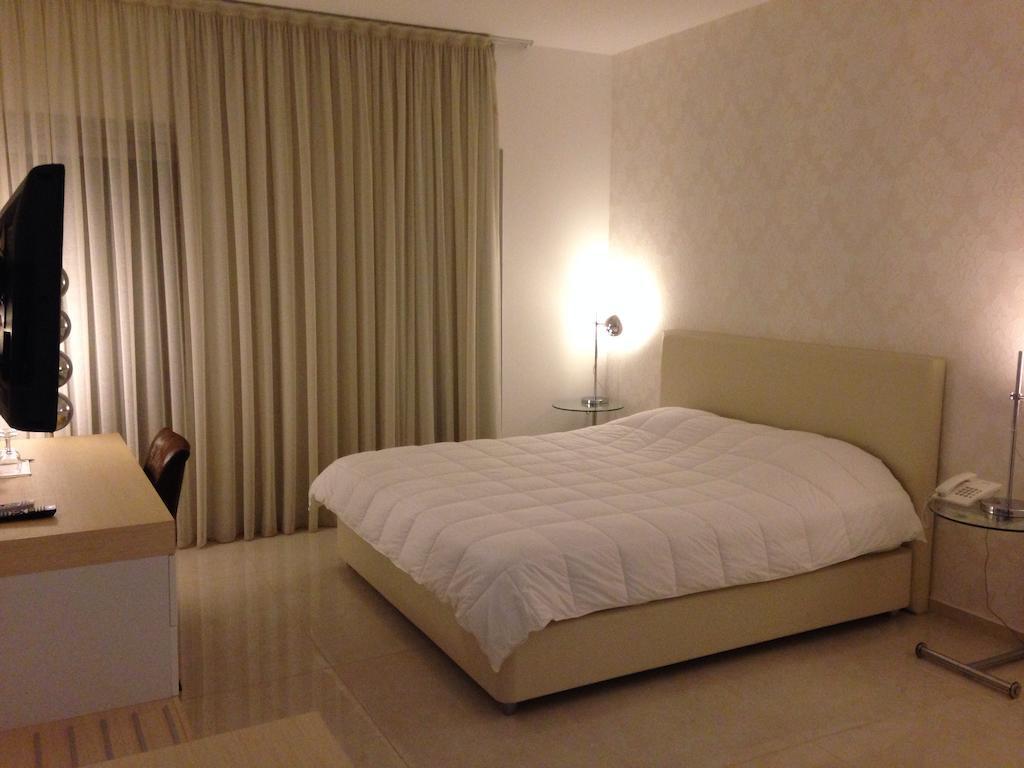 Crystal Hotel 카코페트리아 객실 사진